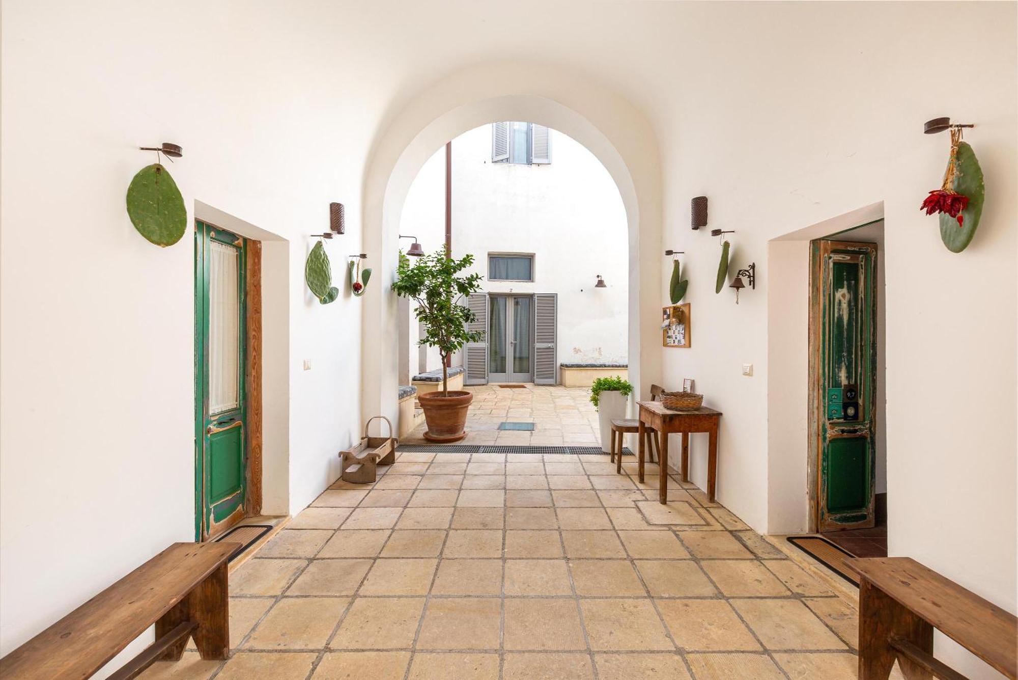 Palazzo San Giovanni モルチャーノ・ディ・レウカ エクステリア 写真